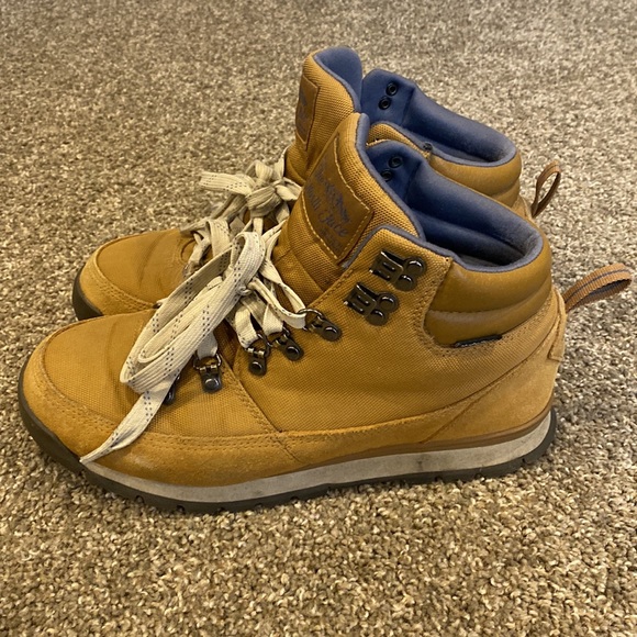 North face back to Berkeley - Picture 3 of 4